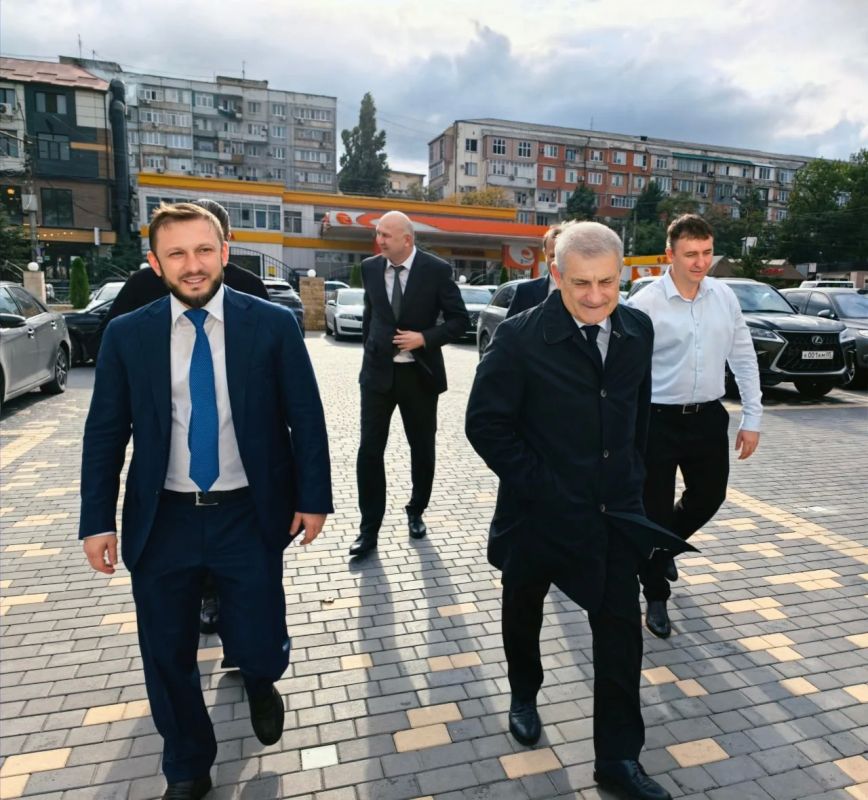 В Минтрансе Дагестана чествовали работников дорожной и транспортной отраслей В Минтрансе Дагестана чествовали работников дорожной и транспортной отраслей