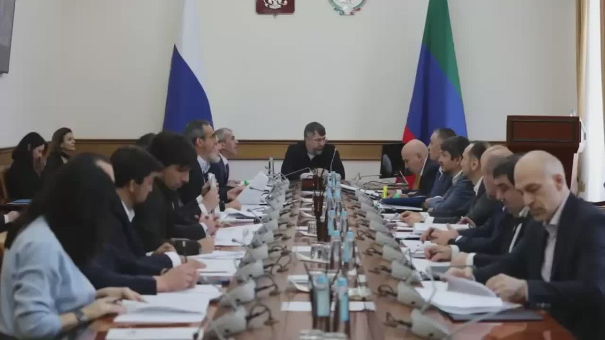 Врио-премьера Дагестана Магомед Рамазанов потребовал от министров устранить замечания Федерального казначейства к бюджету республики за 2025 год