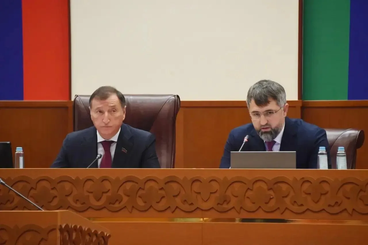Фракция «Единой России» обсудила повестку сессии парламента Дагестана
