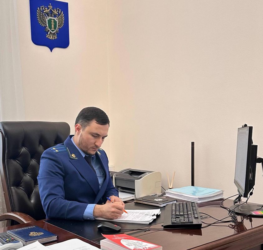 Прокуратура Каспийска потребовала устранить нарушения законодательства при утверждении схемы размещения нестационарных торговых объектов