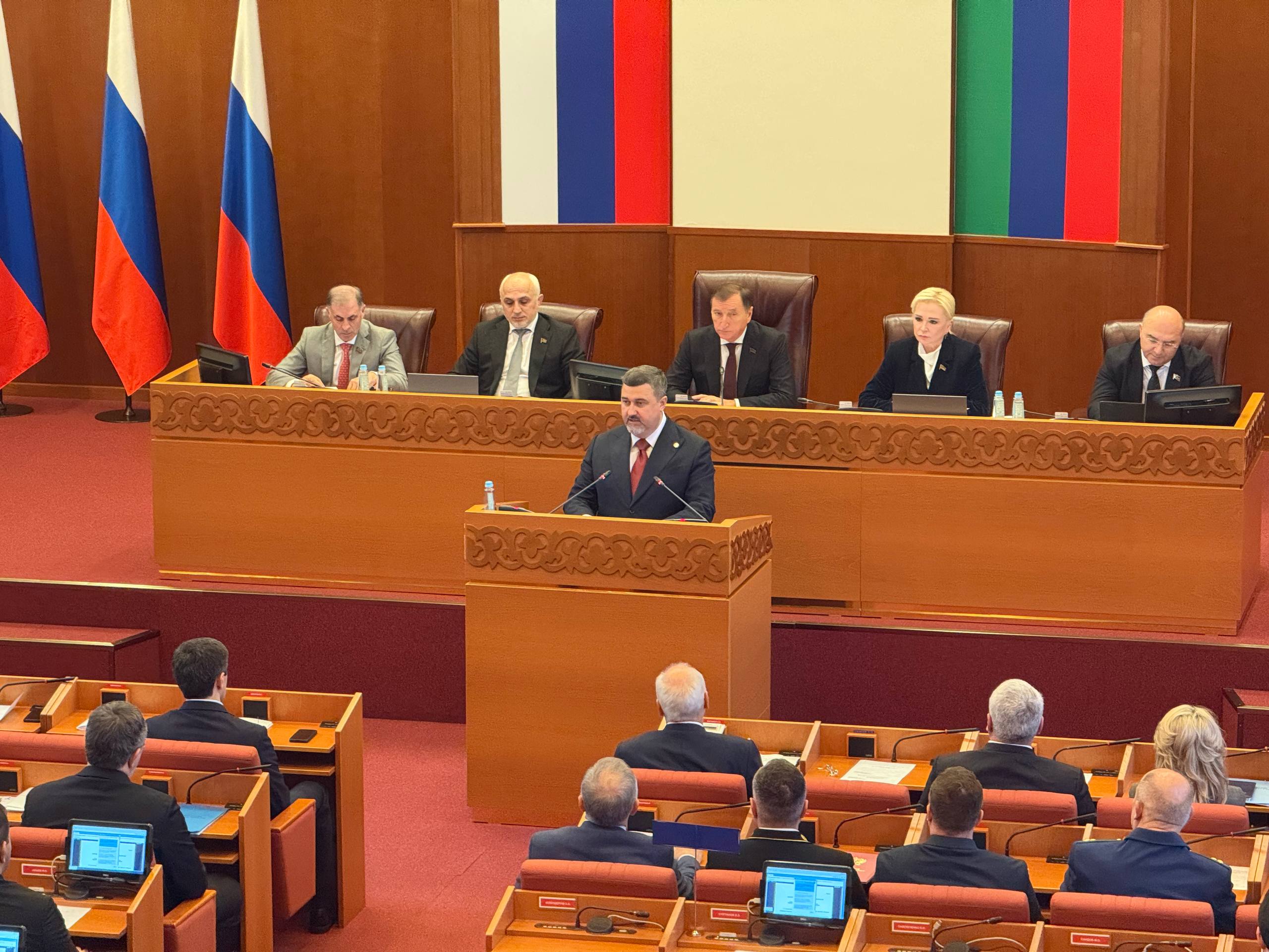 Глава Дагестана Федор Щукин внес на рассмотрение парламента региона кандидатуру Магомеда Рамазанова на должность Председателя Правительства республики