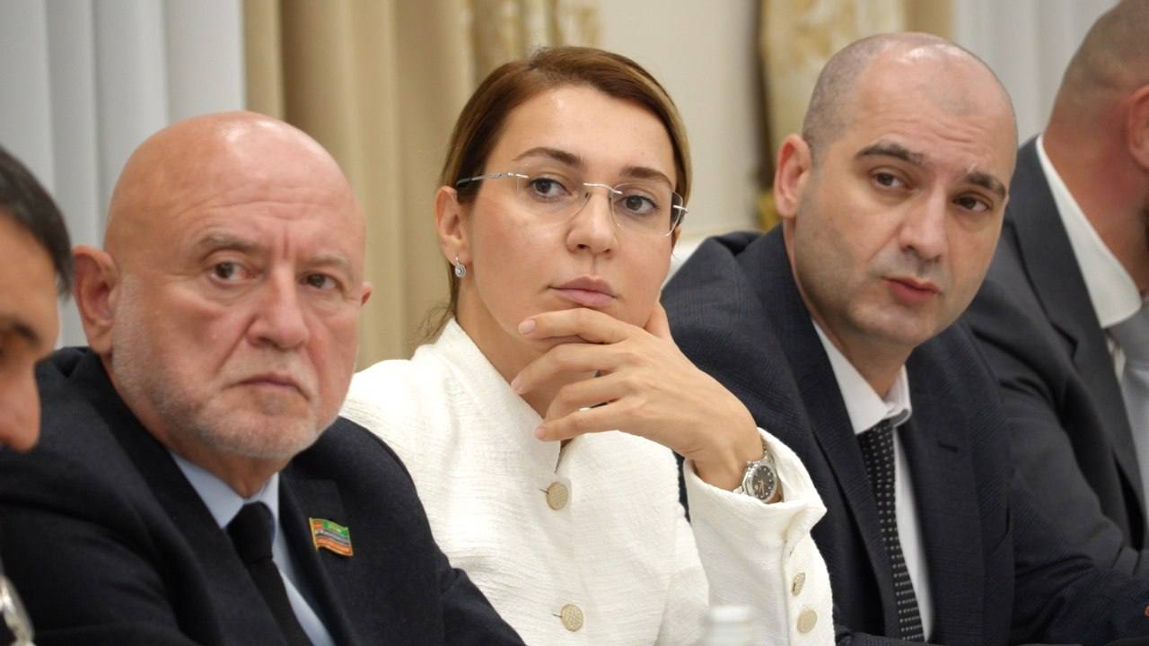 Эмилия Шахабутиновна: Провели третье в этом году заседание городской комиссии по формированию доступной среды и помощи людям с ограниченными возможностями здоровья