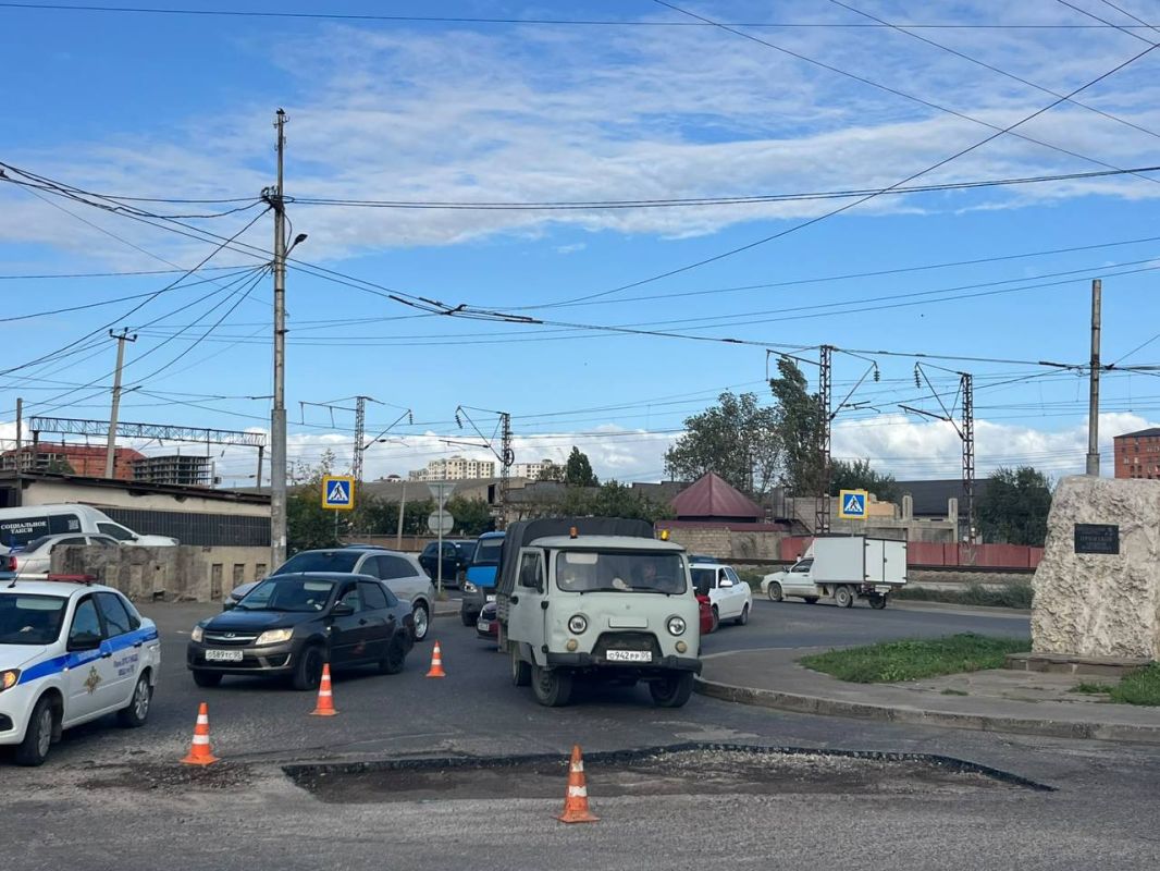 Специалисты МБУ «ЦОДД» устранили локальные разрушения асфальтобетонного покрытия Специалисты МБУ «ЦОДД» устранили локальные разрушения асфальтобетонного покрытия